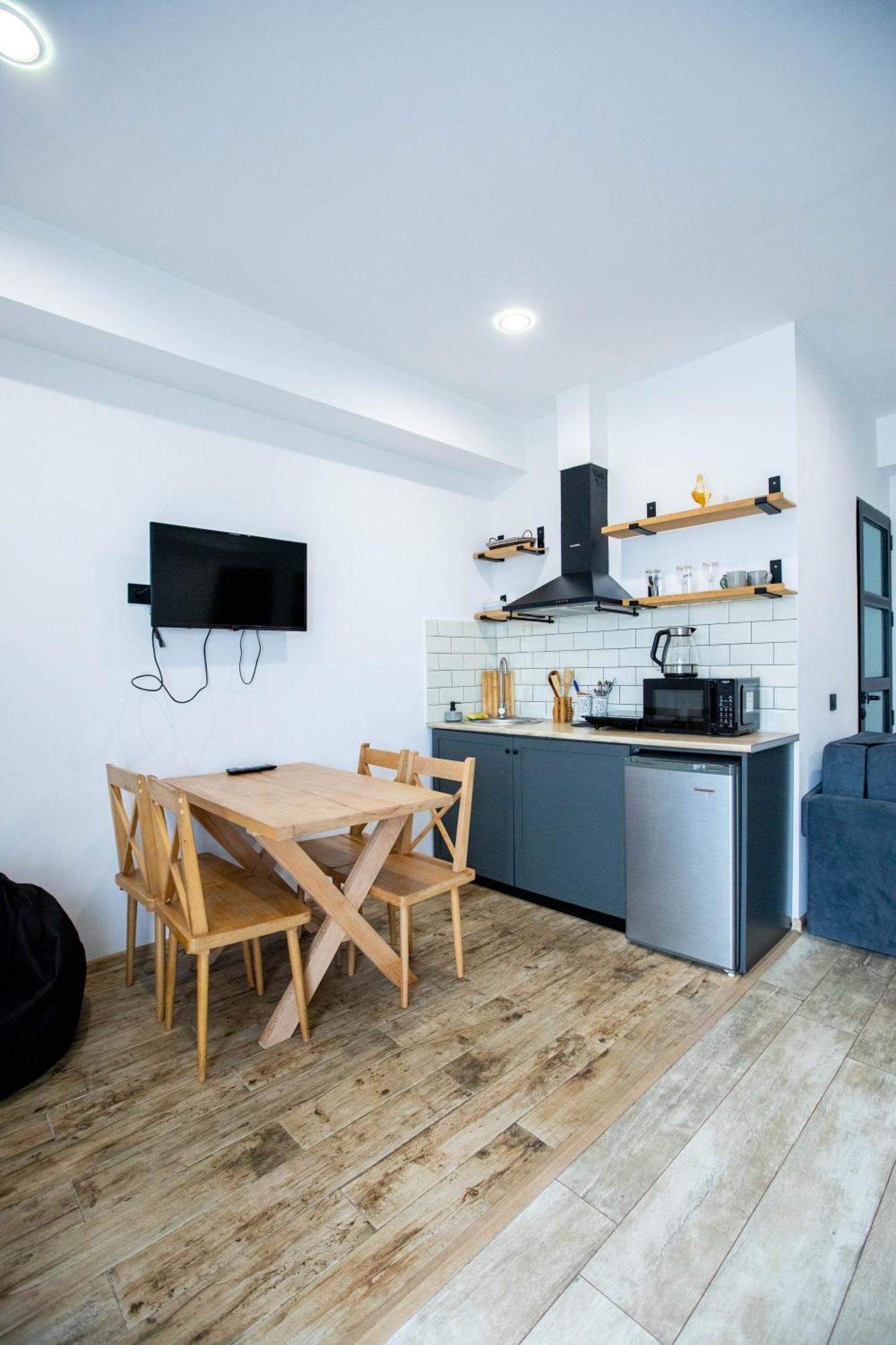 Level Up Hotel & Restaurant Кобулети Екстериор снимка