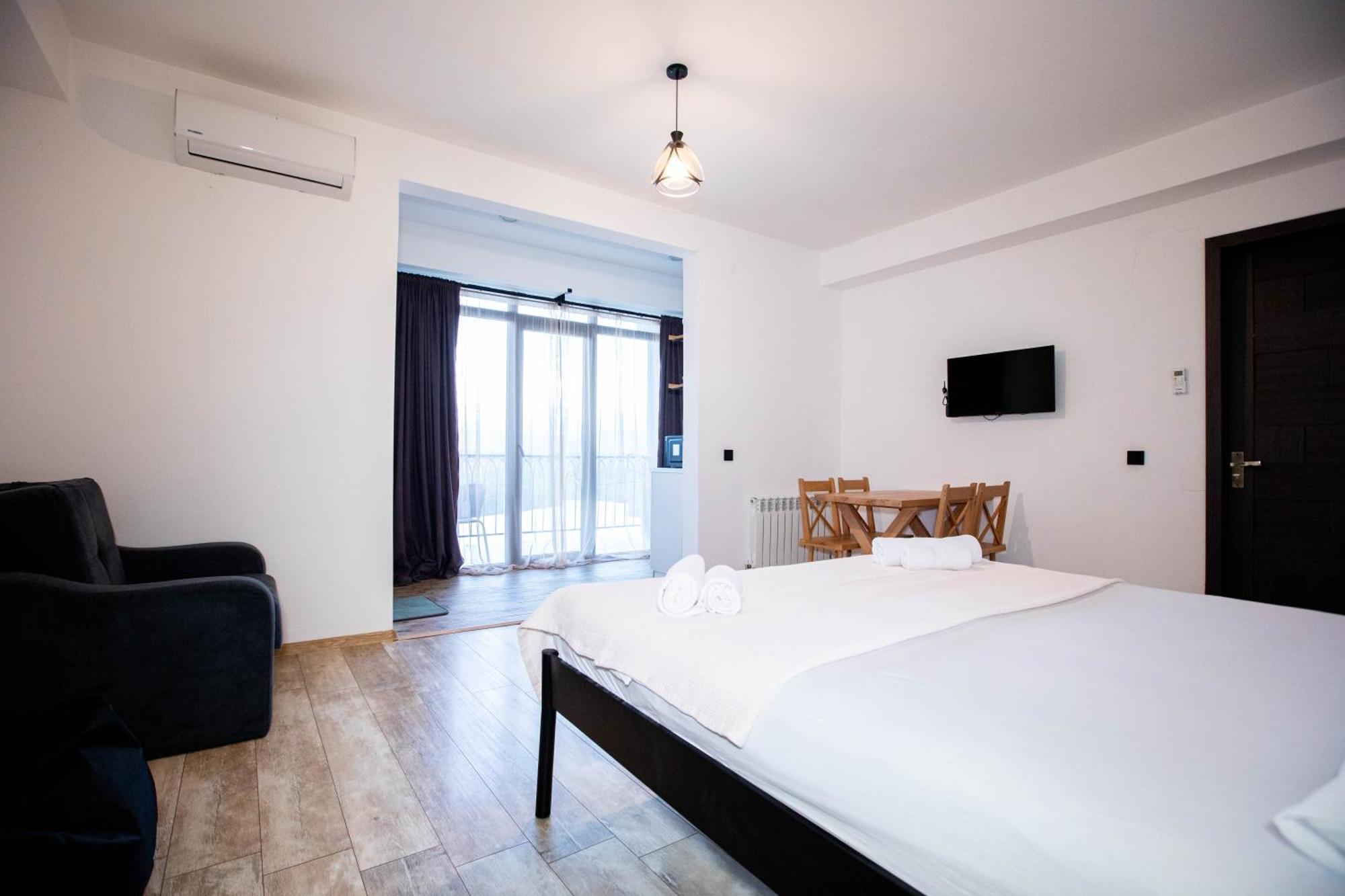 Level Up Hotel & Restaurant Кобулети Екстериор снимка