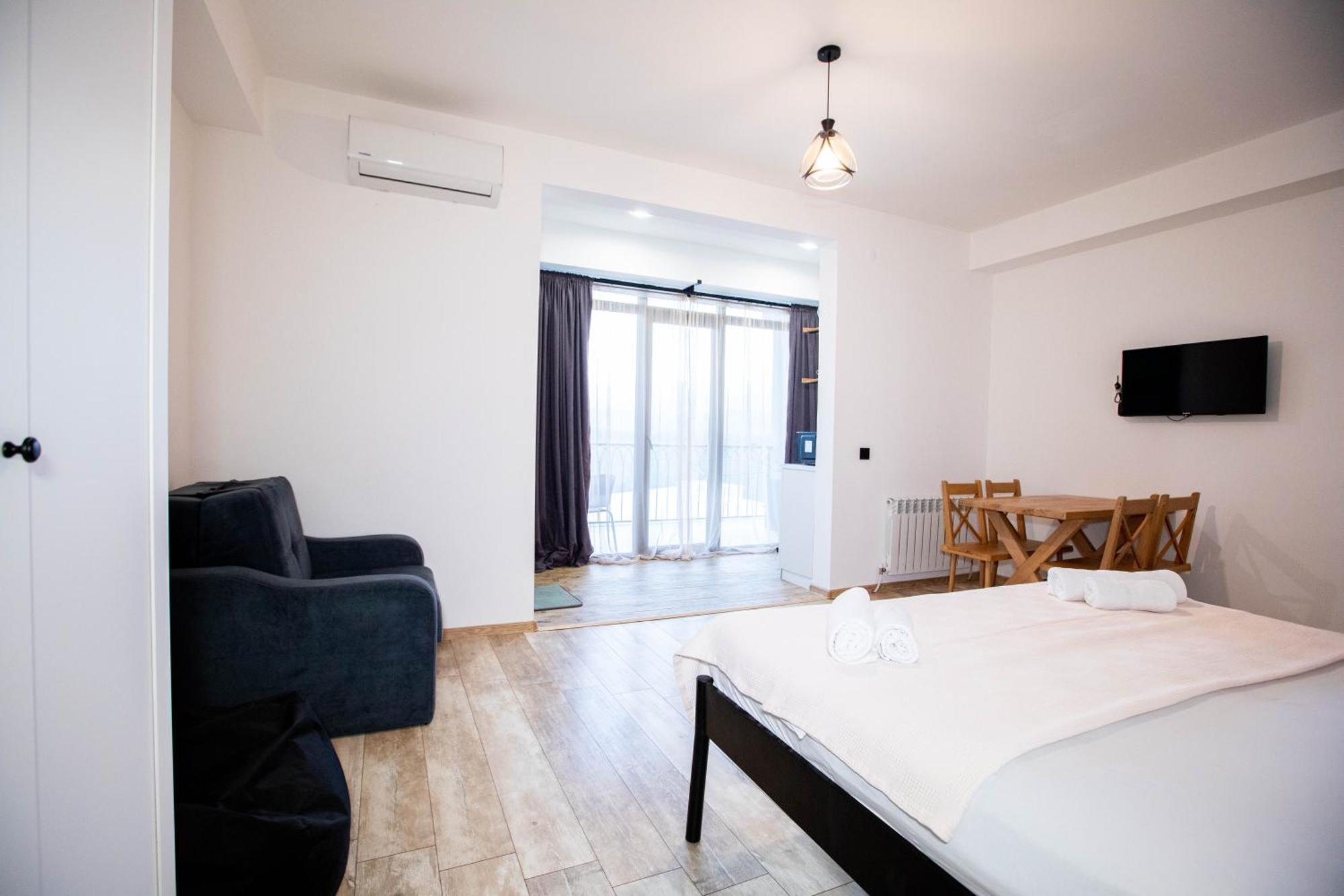 Level Up Hotel & Restaurant Кобулети Екстериор снимка