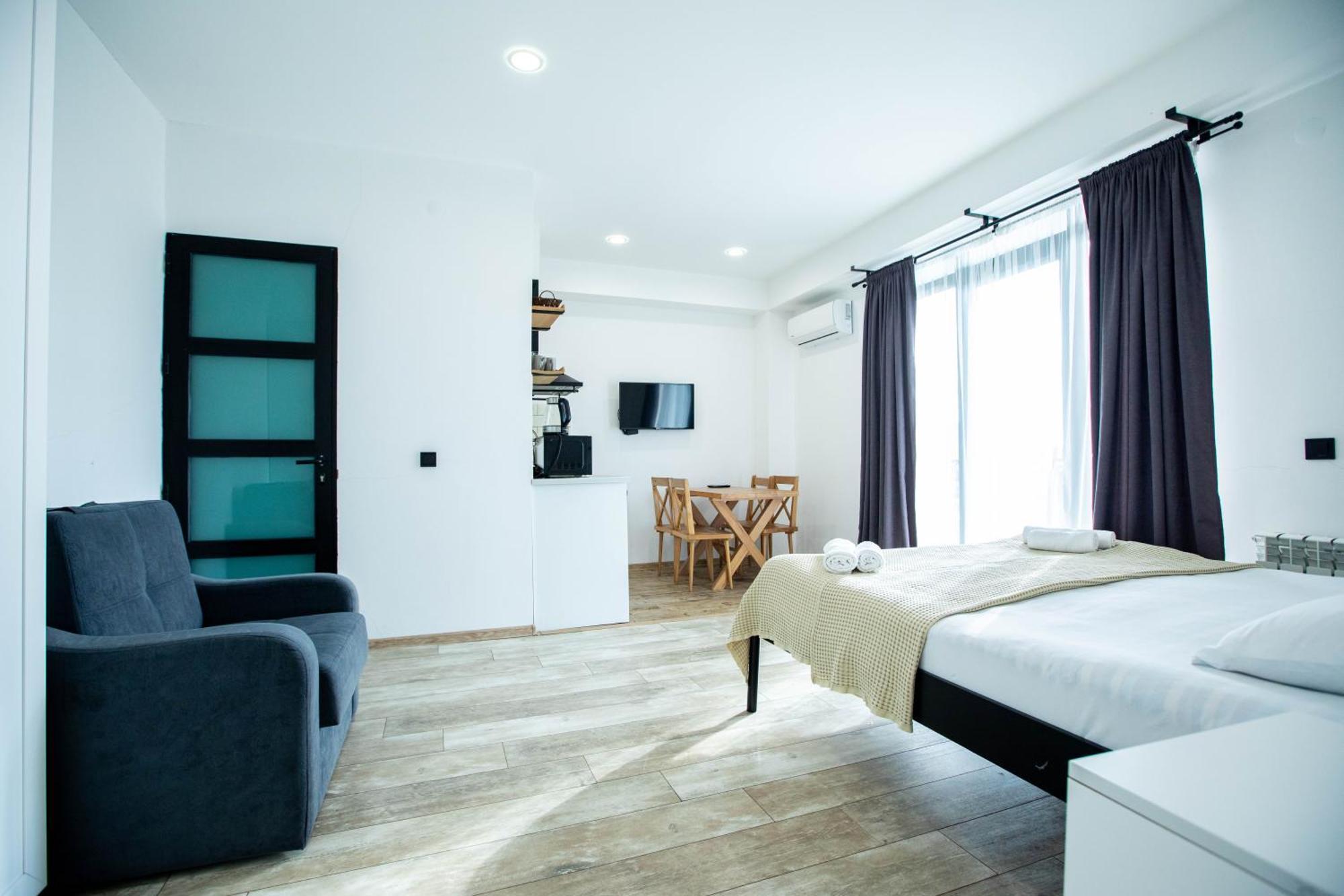 Level Up Hotel & Restaurant Кобулети Екстериор снимка