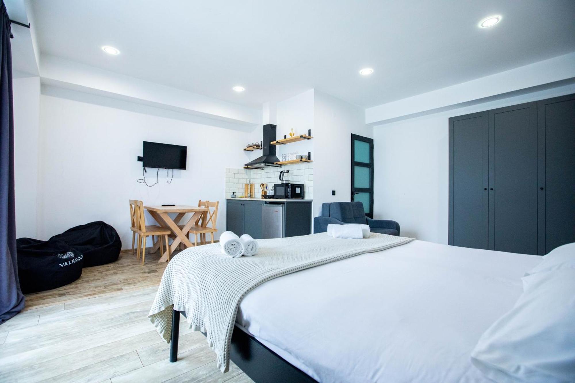 Level Up Hotel & Restaurant Кобулети Екстериор снимка