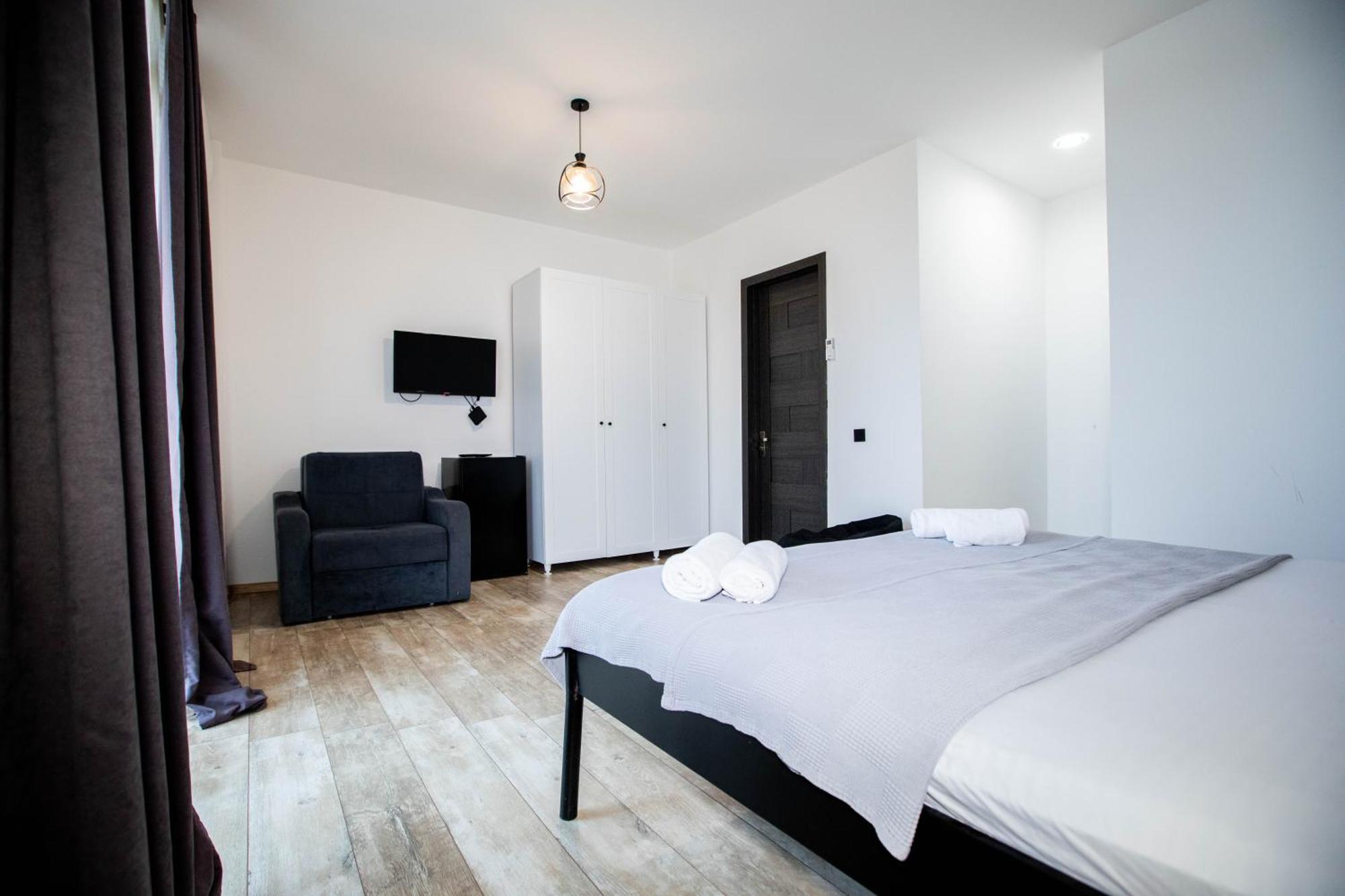 Level Up Hotel & Restaurant Кобулети Екстериор снимка