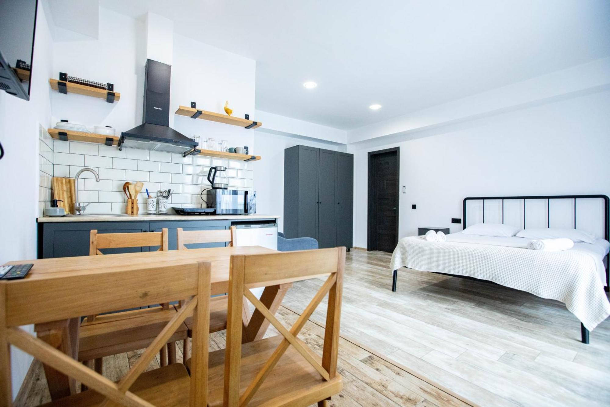 Level Up Hotel & Restaurant Кобулети Екстериор снимка