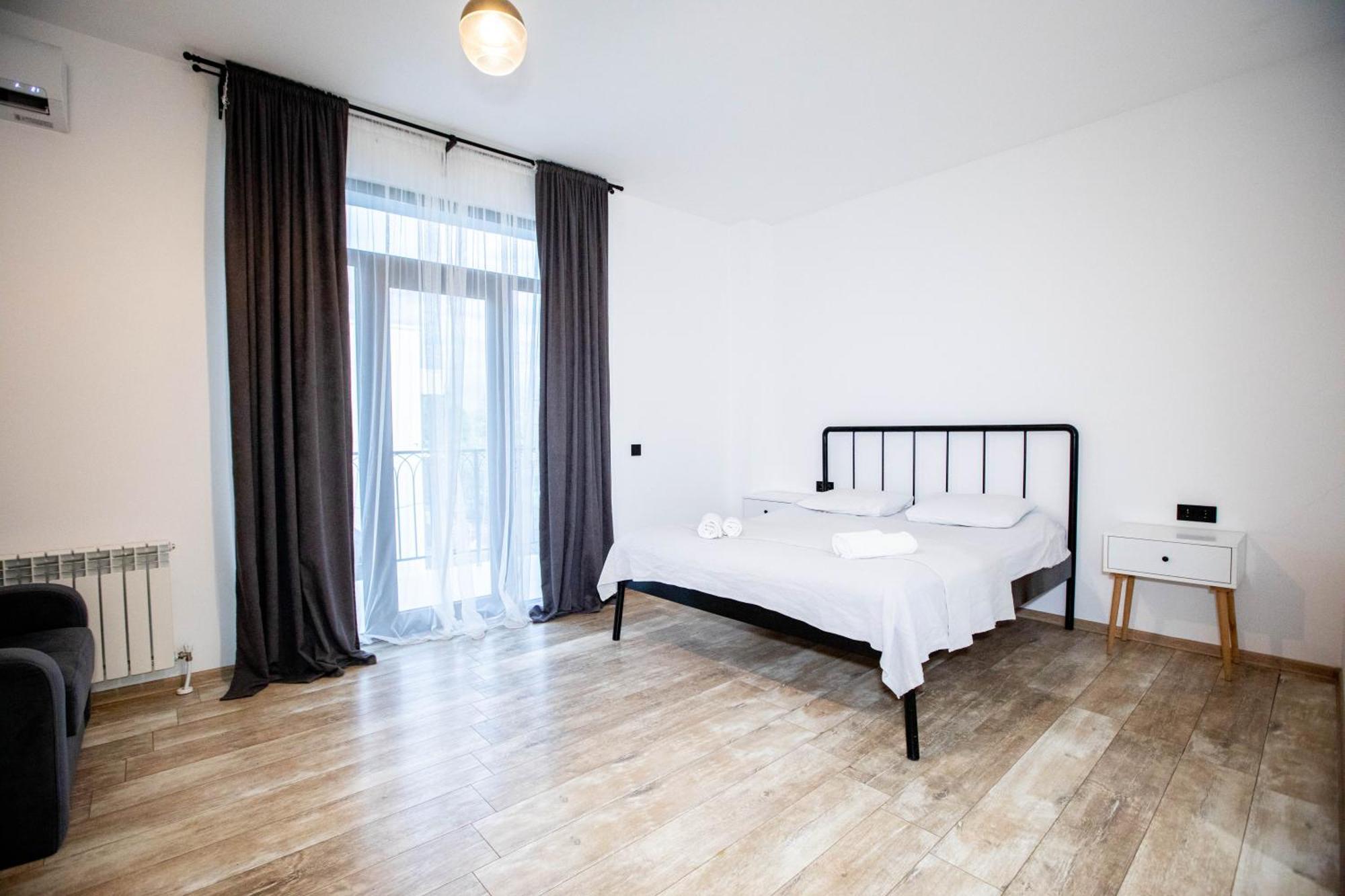 Level Up Hotel & Restaurant Кобулети Екстериор снимка